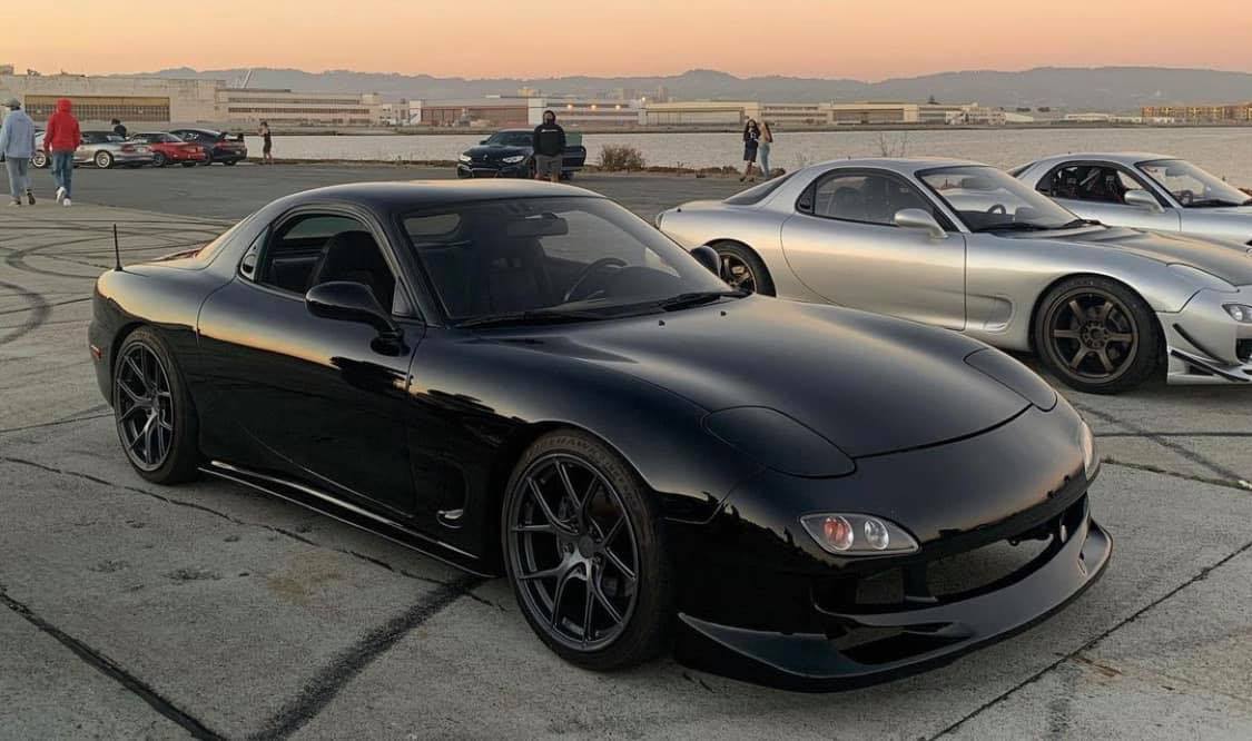 black mazda rx7